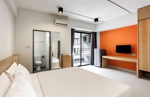 Su Thep Hotel | Raveevan Hotel At Umong