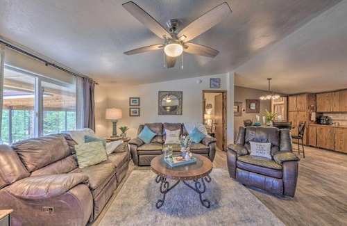 Ruidoso Casa | Raven Hill Retreat about Close to Midtown!