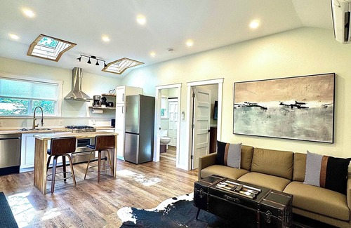 Balfour Chalet De Esquí | RAVEN’S NEST *Tiny Luxury Mountain Chalet* Spectacular Indoor & Outdoor living!