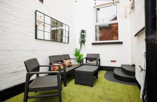 Belfast Casa | Raven Willow
