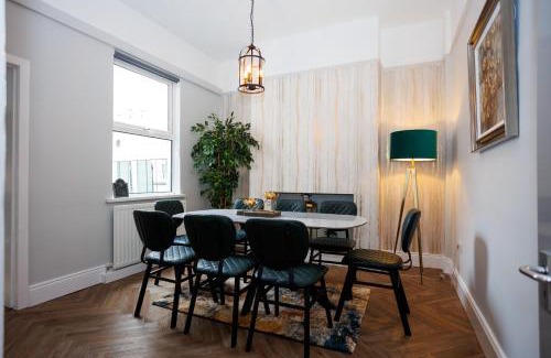 Belfast Casa | Raven Willow
