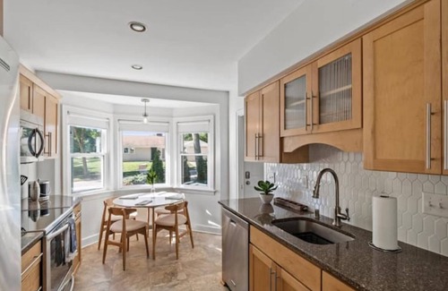 Wauwatosa Casa | Ravenswood Retreat