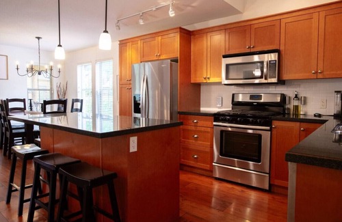 Lindell Beach Cabina | Ravenwood | 3 Bed Cabin with Pool & Hot Tub