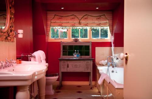 Bury St Edmunds Casa | Ravenwood Hall Hotel