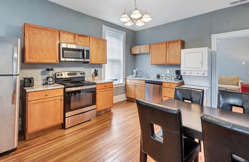 Benton Park Condominio | Ravishing Second Floor Unit in STL (2E)