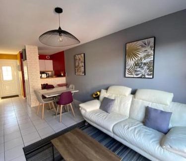 Port Guillaume Casa | Ravissante maison en bord de mer