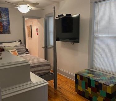 Bucktown Cama Y Desayuno | Ray's Bucktown Bed and Breakfast