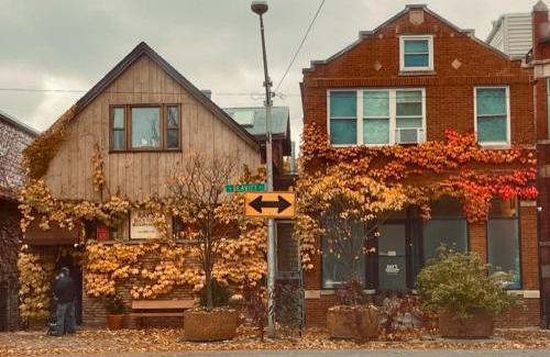 Bucktown Cama Y Desayuno | Ray's Bucktown Bed and Breakfast