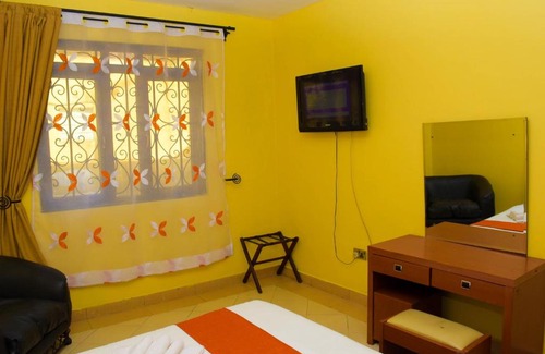 Central Business District Cama Y Desayuno | Raya Hotel