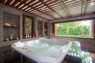 Cha-am Complejo | Raya Resort Beach front - The Most Green Resort in Cha-am