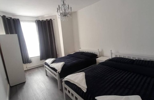 Stratford and New Town Casa | Rayans Lodge Startford