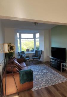 Treforest Apartamento | Raymond Views