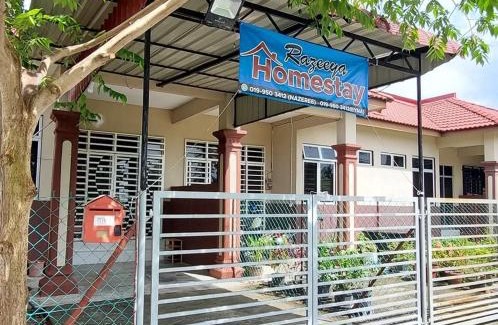 Pasir Puteh Casa | Razeeya Homestay