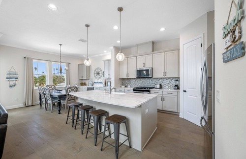 North Redington Beach Casa | RBV #314 - Huge Townhome across the street from the beach!