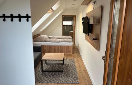 Hnusta Casa | Reštaurácia Koliba