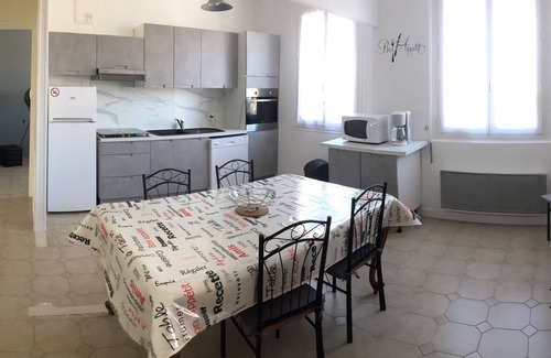 Saint-Hippolyte Casa | Casa reformada y climatizada para 6 personas cerca del mar.