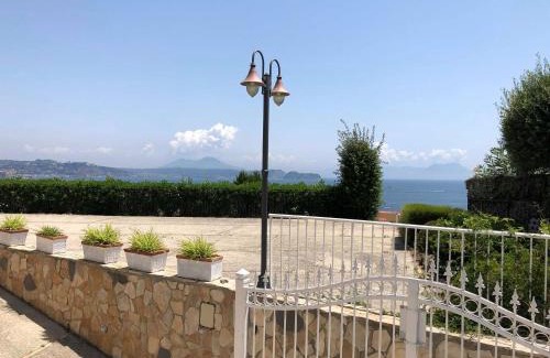 Bacoli Casa | Re Vincy - Affittacamere