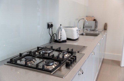 Reading Apartamento | Reading Green Park Village Serviced Apt