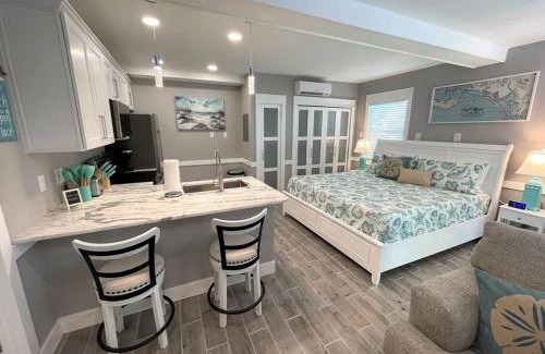 Fort Myers Beach Apartamento | Ready to Enjoy again- Everything is new in 2024