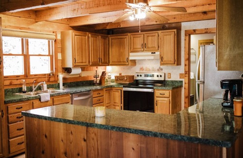 Andrews Casa | Real Log Cabin + 34 acres + Creek + Barn + Easy Access + Nantahala Forest!