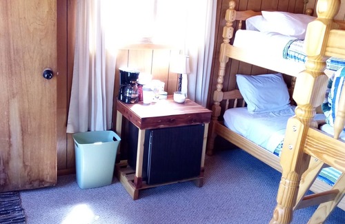 Wapiti Cabina | Real Western Cabin near Yellow stone