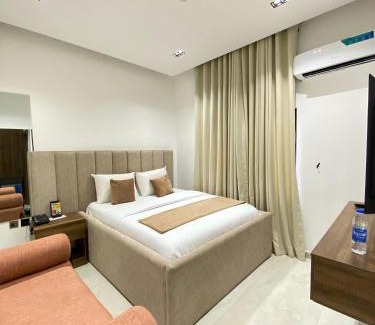 Surulere Hotel | Reality Inn