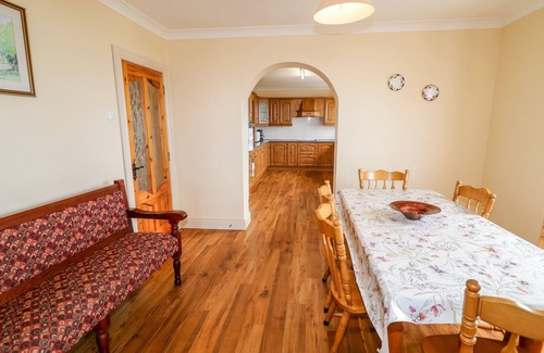 Bunbeg Casa | REALT NA FARRAIGE, family friendly in Derrybeg, County Donegal