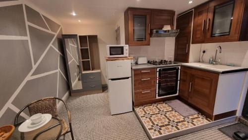 Mayfield Apartamento | Rear of Levett Gardens