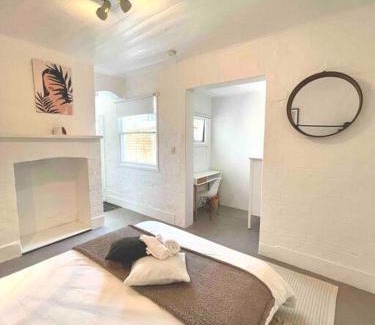 Surry Hills Apartamento | Rear studio with open space