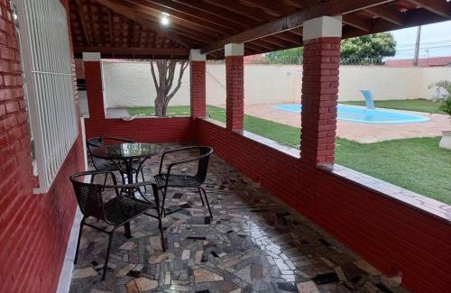 Sao Pedro Casa | Recanto lindo na cidade com piscina e churrasqueira