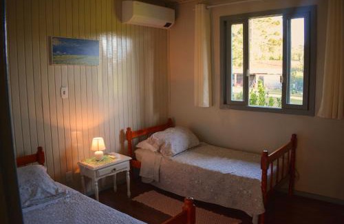 Merlot Casa | Recanto Nonna Lourdes, Casa no Vale dos Vinhedos com Café da Manhã Colonial Incluso