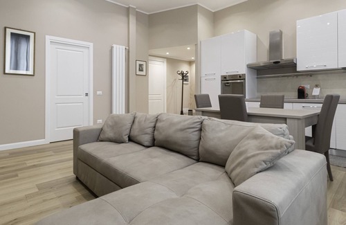 Porta Volta Apartamento | Recent, Beautiful Renovation in the City's Centre. Extremely Quiet and Clean