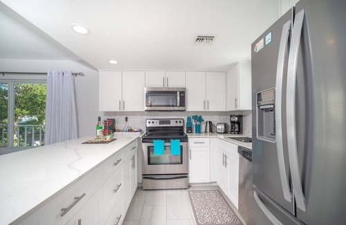 Seven Mile Beach Apartamento | Recent Renovated Apartment in Seven Mile Beach