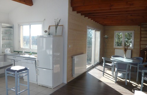 Sardan Villa | Villa reciente, piscina en tierra 3000m2 Hermosa vista dominante, muy tranquila