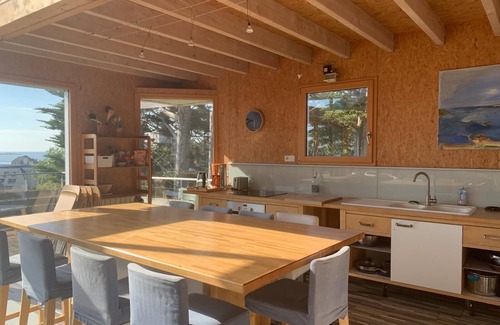 Trebeurden Villa | Villa reciente marco de madera con vista panorámica del puerto y las islas