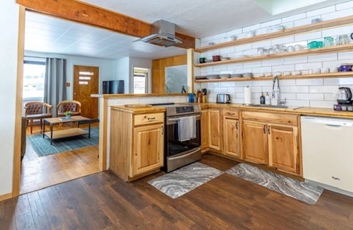 Philipsburg Casa | Recently remodeled home with cozy updated rooms with plenty of space for larger groups.