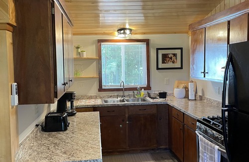 Branchport Cabina | Recently Renovated 3 BR (Jewel) in the Heart of Finger Lakes