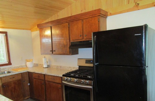 Branchport Cabina | Recently Renovated 3 BR (Jewel) in the Heart of Finger Lakes