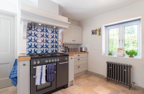 Langham Casa | Recently renovated elegant cottage ,1 mile to the sea ,wonderful walks