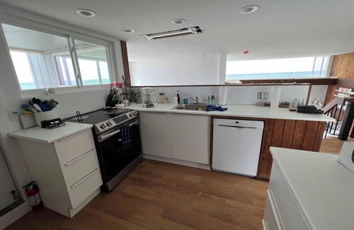 Claybanks Township Casa | Recently renovated fabulous 6-bedroom house in Montague, right on Lake Michigan.