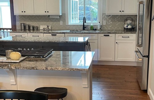 Kernersville Casa | Recently Renovated Home - Furniture Market, HPU, Wake Forest, Greensboro & more!