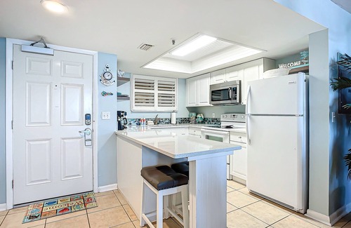 New Smyrna Beach Condominio | Recently Updated Oceanfront Condo! Views & a Pool