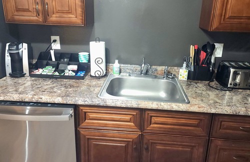 Linglestown Apartamento | Recently updated contemporary getaway. Near Hershey w/ shopping & concerts...