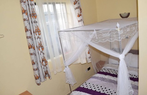 Ngelani Cama Y Desayuno | Reconfort Villa Guest House