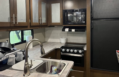 Manvel Casa | Reconnect with nature and experience RV living!