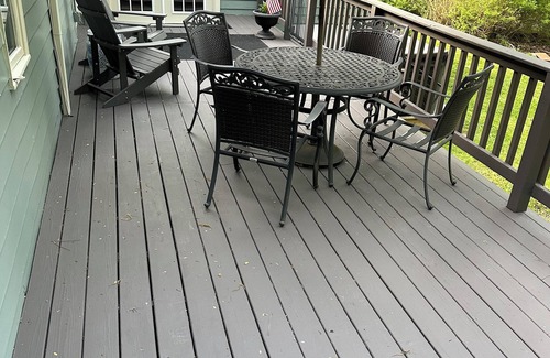 Gray Casa | Rector House (Hot Tub, Pet Friendly 🐾)