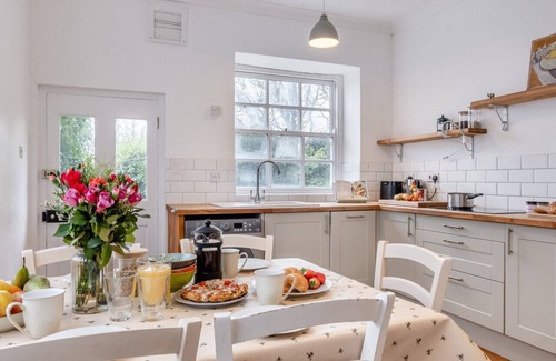 Newport Casa | Rectory Cottage - Brighstone