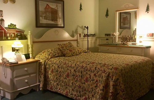 Clarks Summit Cama Y Desayuno | Red Barn Village B&B