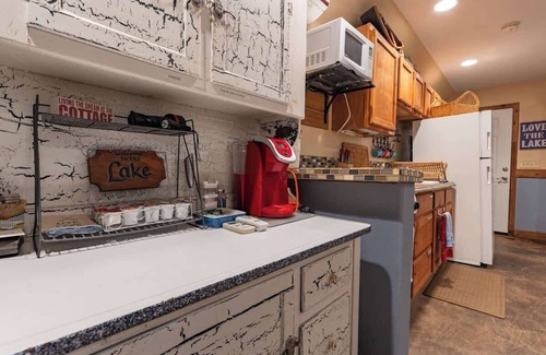 Kingsland Cabina | Red Bird Cabin Studio Retreat