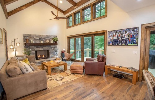 Banner Elk Casa | Red Bird Retreat